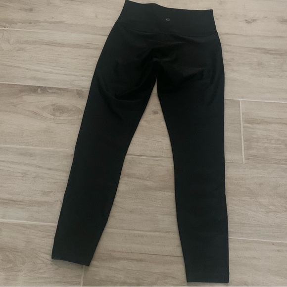 Lululemon Tech Mesh Tight - Picture 5 of 6